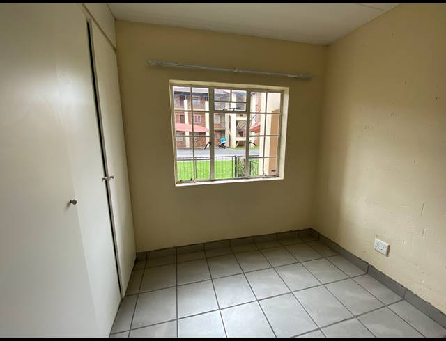 2 BEDROOM APARTMENT FOR SALE IN COMET